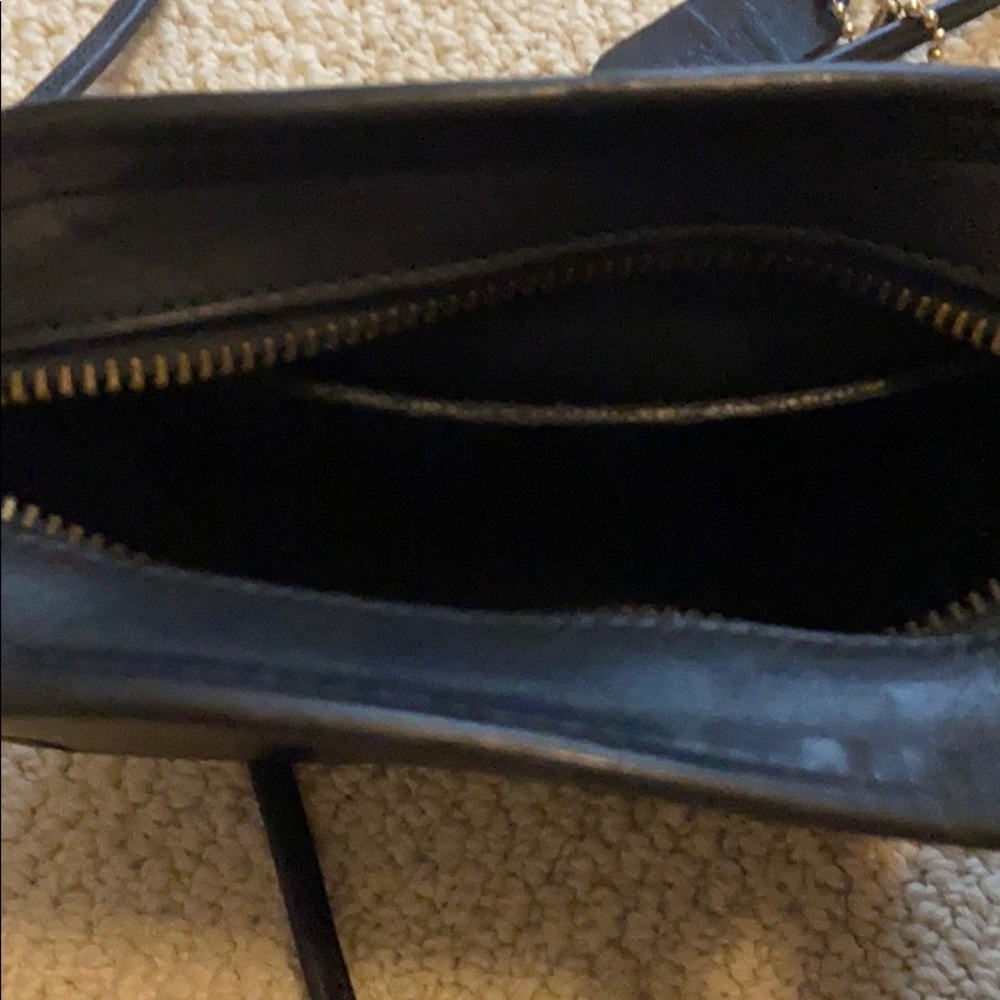 !TAKING OFFERS! Coach Shoulder Bag - Picture 4 of 5
